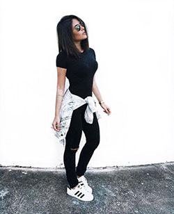 56 Best What To Wear With Black Jeans And White Shoes Images in May 2023