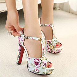 Latest collection of stylish girls high heels shoes on Stylevore