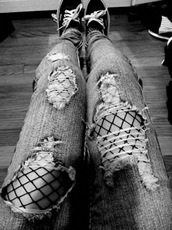 Latest Fishnet Ripped Jeans Outfits For Girls | Fishnet Leggings Under ...