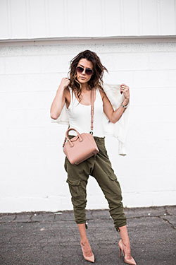 Spring summer outfit ideas | Joggers outfit for women | Casual wear ...