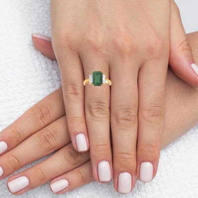 Natural Emerald Rings: The Must-Have Accessory for Green Lovers: 