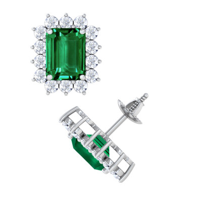 Beautifully Crafted Gold Earrings with Emerald Gemstones: 