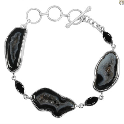 Black Agate Bracelets: The Dark and Enigmatic Stone: 