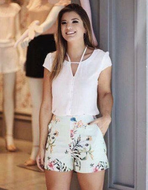 40 Best Floral Shorts Outfits Images in May 2023