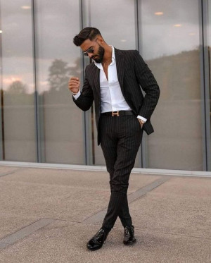 Classy outfit with blazer, dress shirt: 