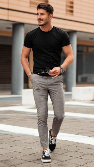 Black Casual Trouser, Outfit Designs With Brown Sweater, Maroon Sweater  Outfit Men | Discounts and allowances