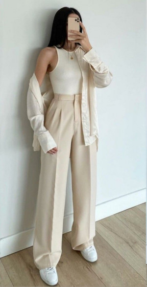 Uniqlo cream beige ezy pants trousers, Women's Fashion, Bottoms, Other  Bottoms on Carousell