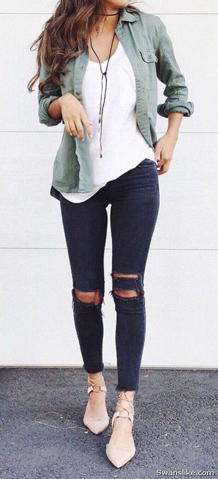 46 Easy And Cute Summer Outfits Ideas For School Jeans Outfit Ideas - Denim Outfits 2019: Outfit with jeans,  Skinny Jeans,  Blue Jeans,  Jeans Outfit Ideas,  Ripped Jeans  