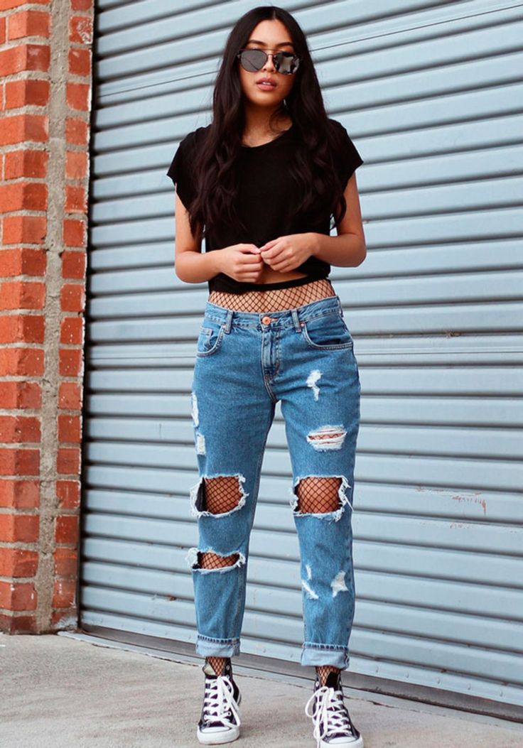 boyfriend jeans and top