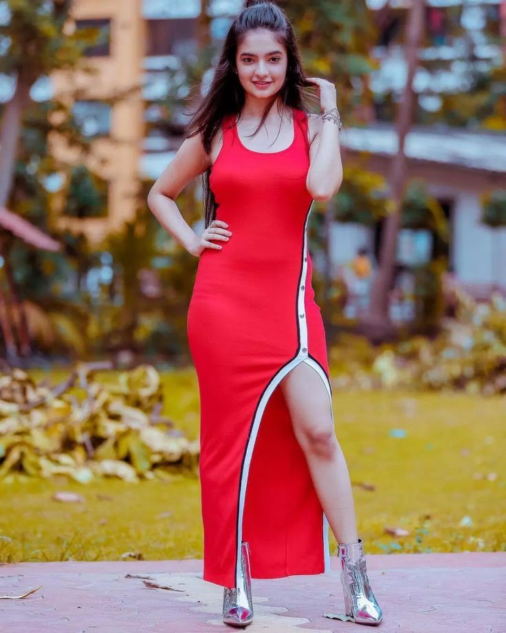 736px x 920px - Anushka Sen In Sexy Red Dress, Looking Hot on Stylevore