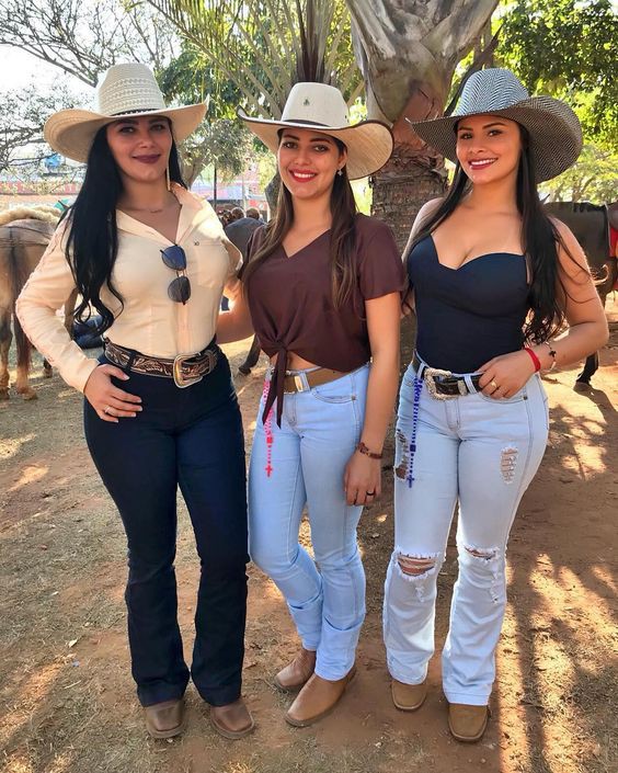 ladies cowgirl outfit