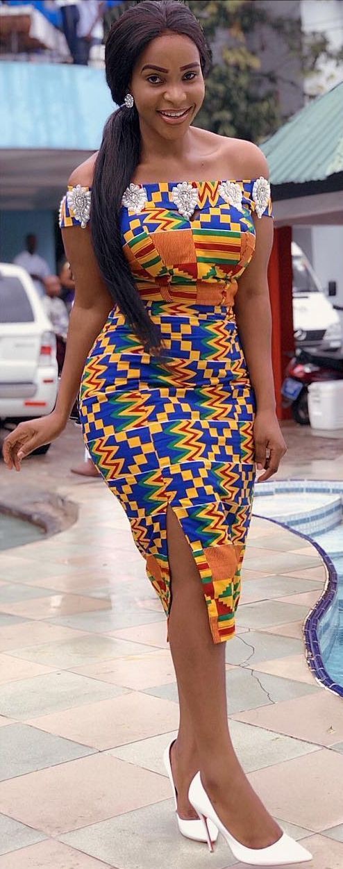 12 Hot Kente Styles For Graduation That Will Make A Statement Kente Dress African Print Dress