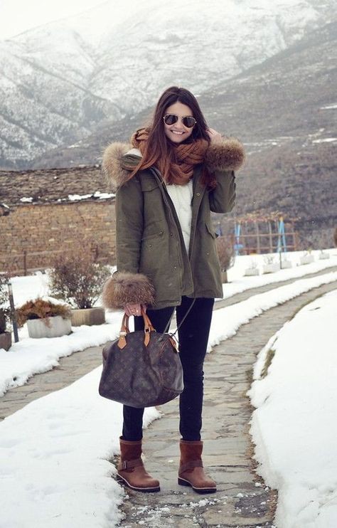 Snow Outfits For Women Winter Clothing Outfits With Uggs Casual Wear Slim Fit Pants Snow Boot