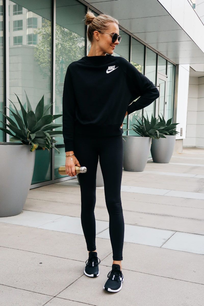Black Sweatshirt Outfit Dubai, SAVE 44% 