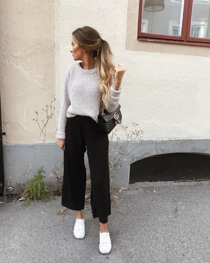 flowy pants outfit