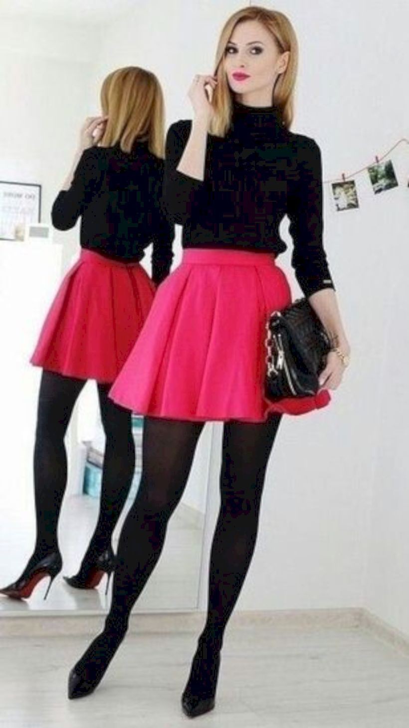 Top 70+ imagen black tights and skirt outfit - Abzlocal.mx