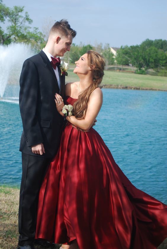 Appealing Ideas For Prom Pictures Poses Wedding Dress Hoco Couple Outfits Cocktail Dress