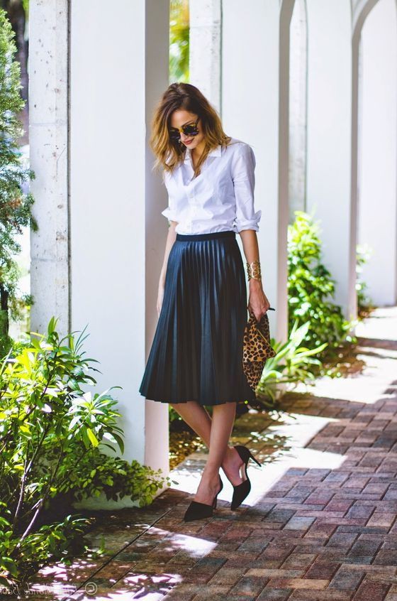 pleated midi skirt work outfit