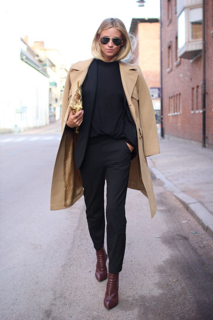 Office trousers with boots, Chelsea boot | Stylish Work Outfits For ...
