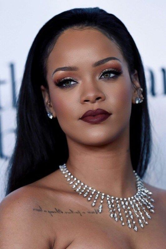 These Are Outstanding Do Rihanna Makeup Facial Makeup Rihanna Makeup Looks Eye Shadow