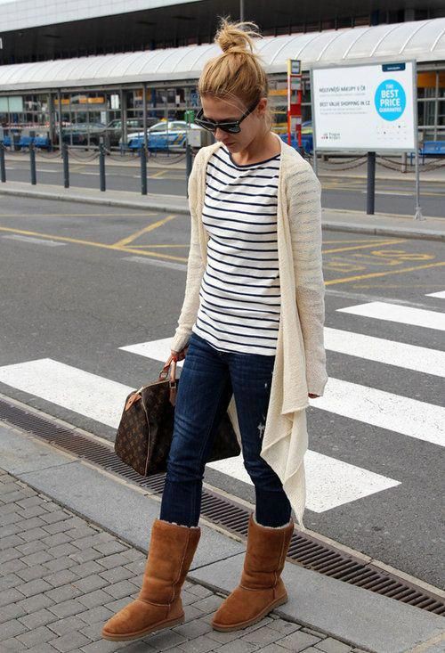 Brown ugg boots outfit | Outfits With Uggs | Sheepskin boots, Ugg boots, Uggs  Outfits