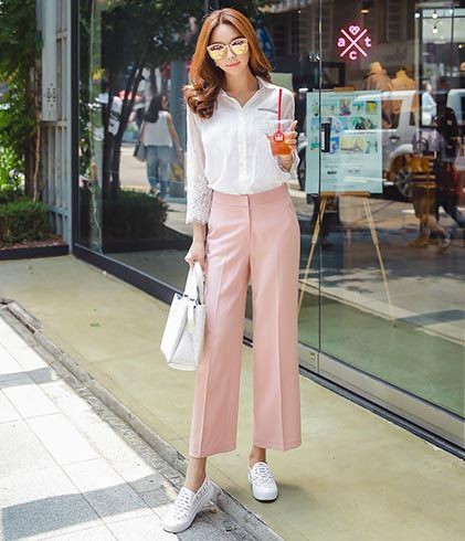 70 trendy white pants outfit ideas for summer to copy directly  White  pants outfit s  White pants outfit White jeans outfit summer Wide leg  pants outfit work