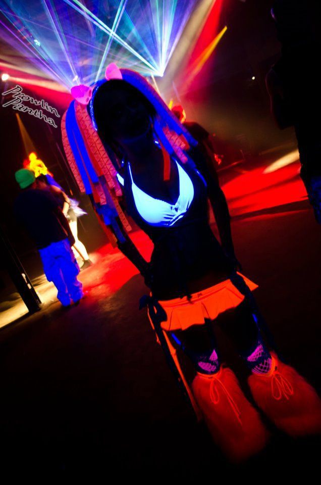 Electronic dance music, Glowing Outfit Ideas For Party | Glow In The Dark  Outfit | Glow In Dark, Glow In Night, Glowing Fishnet Outfit