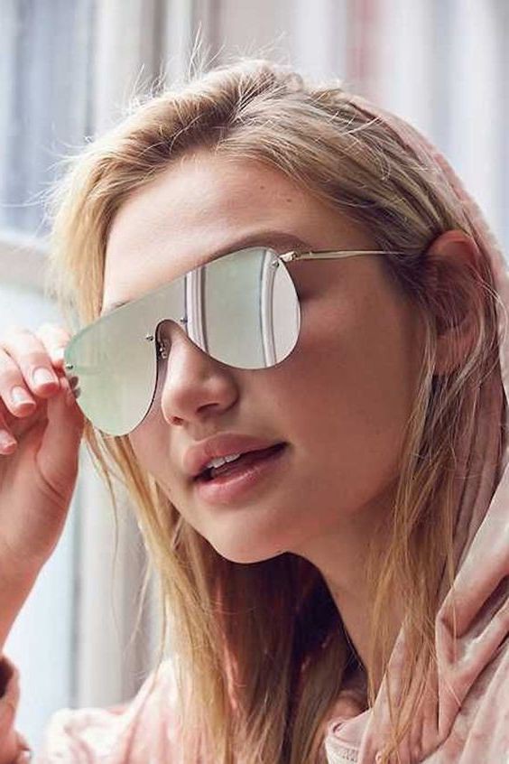 women ray bans sunglasses | Women Sunglasses Ideas | Mirrored sunglasses,  Street fashion, Sunglasses
