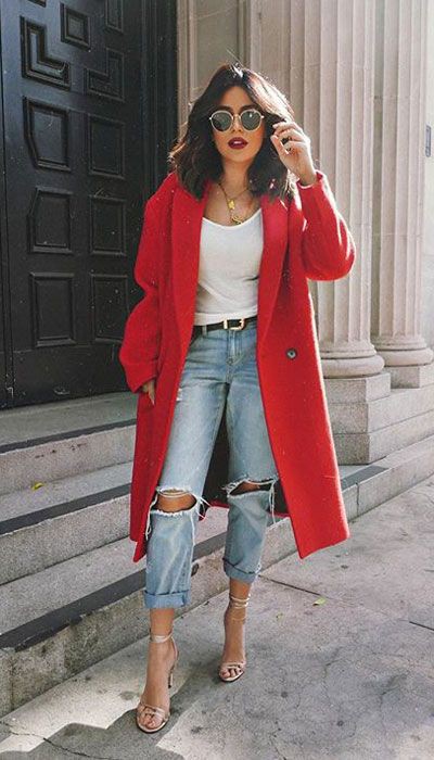 Red coat casual outfit ideas | Holiday 