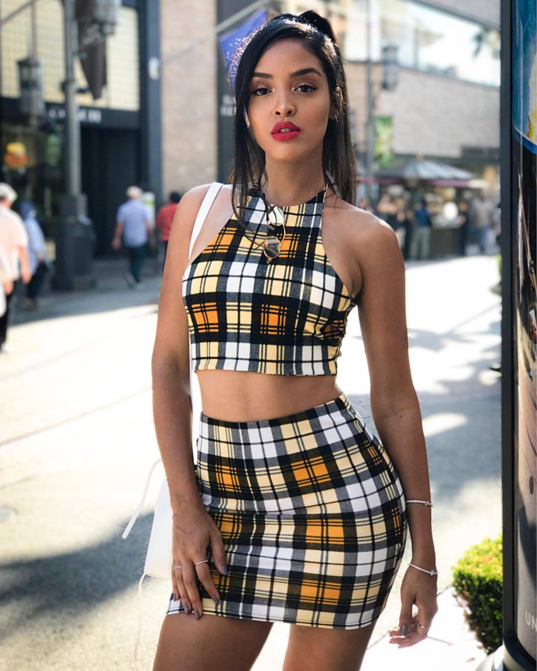 Classy Plaid Skirt With Plaid Crop Top Outfits Skirt Outfits For