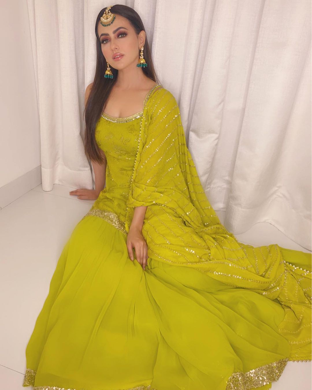Stunning Sana Khan Photographs, Internet Star | Sana Khan Instagram ...