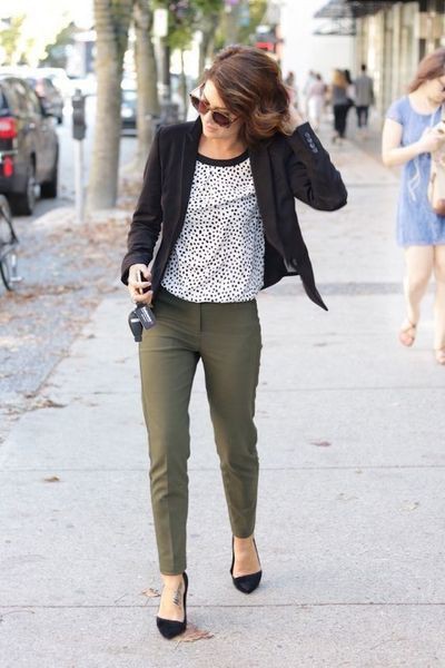 Olive green pants outfit work | Classy Fashion | Casual wear, Classy Fashion,  Street fashion