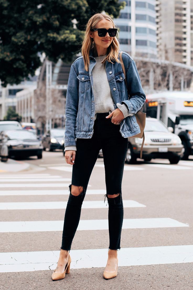 Sweater and oversized denim jacket | Casual Clothes For Teenage Girl ...