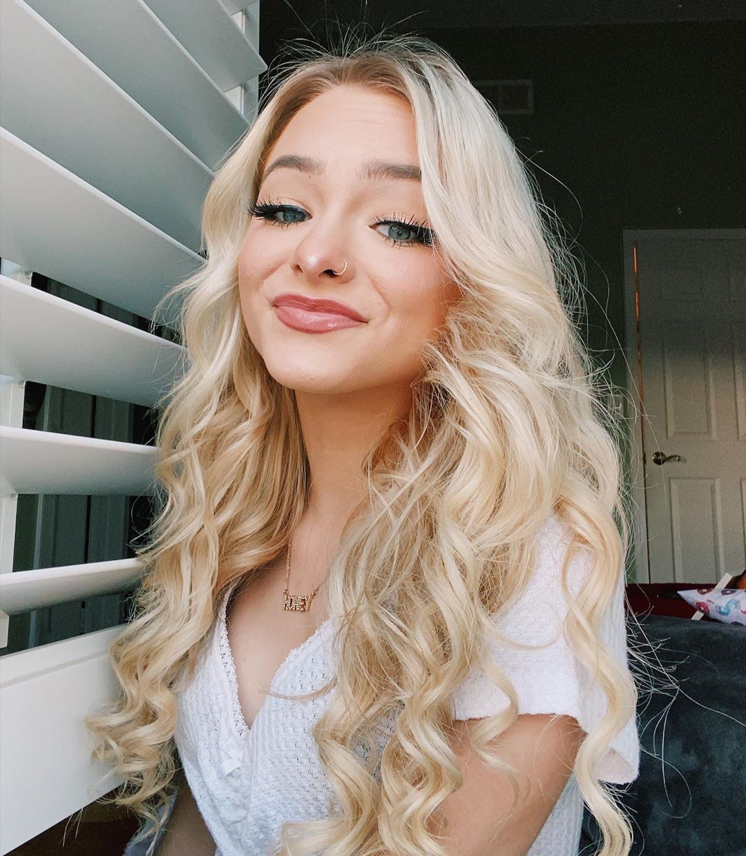 Zoe Laverne In Blond Hairs Cute Girls Face Beautiful Lips Zoe Laverne Cute Instagram 