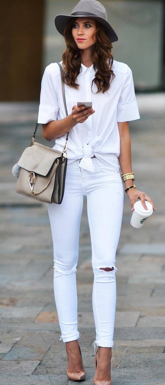 White jeans summer outfit, street fashion, casual wear, t shirt | White On White Outfit Ideas 