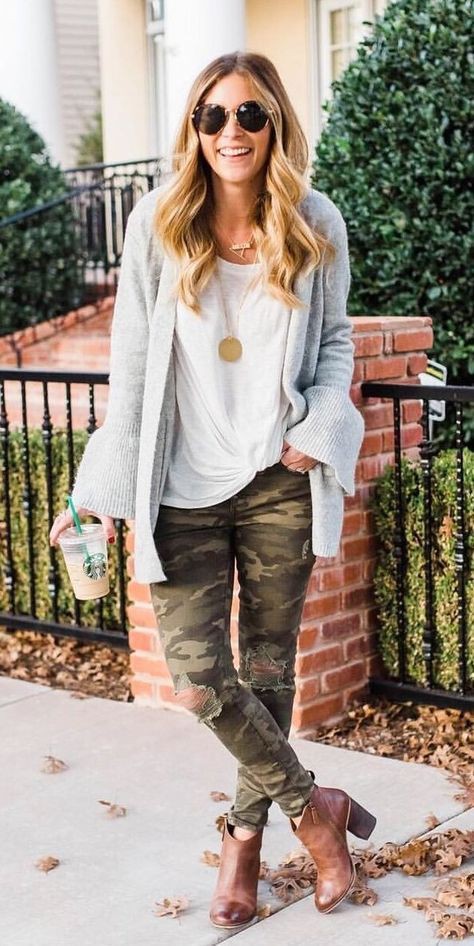 Camouflage pants winter outfits women | Camo Leggings Outfit | Army ...