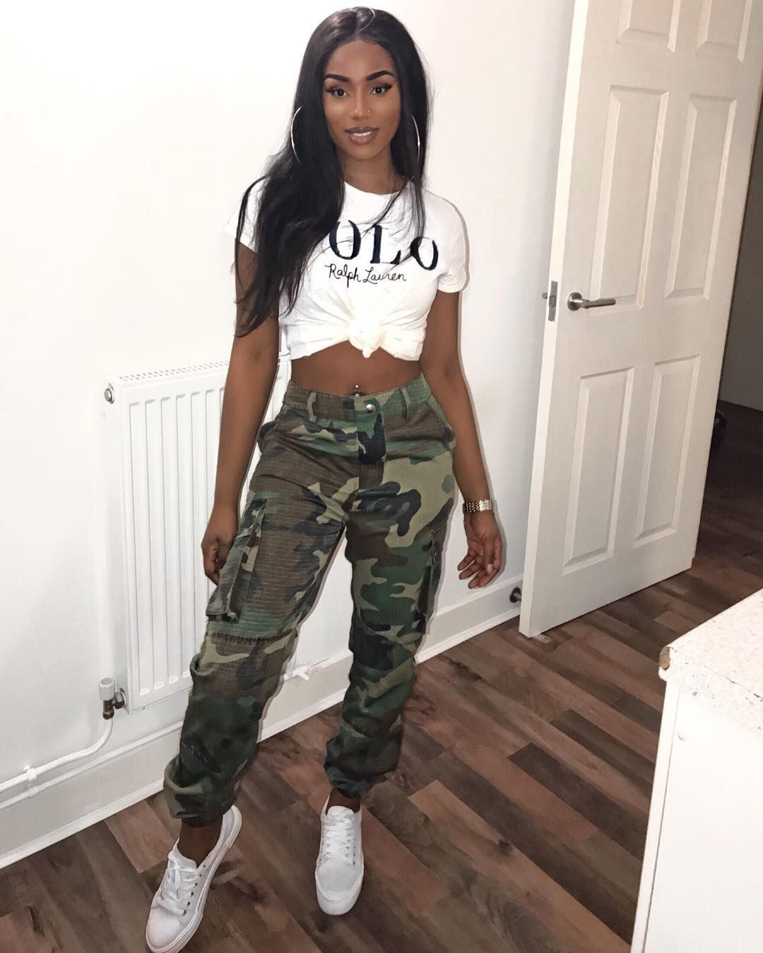 cute outfits with camo pants