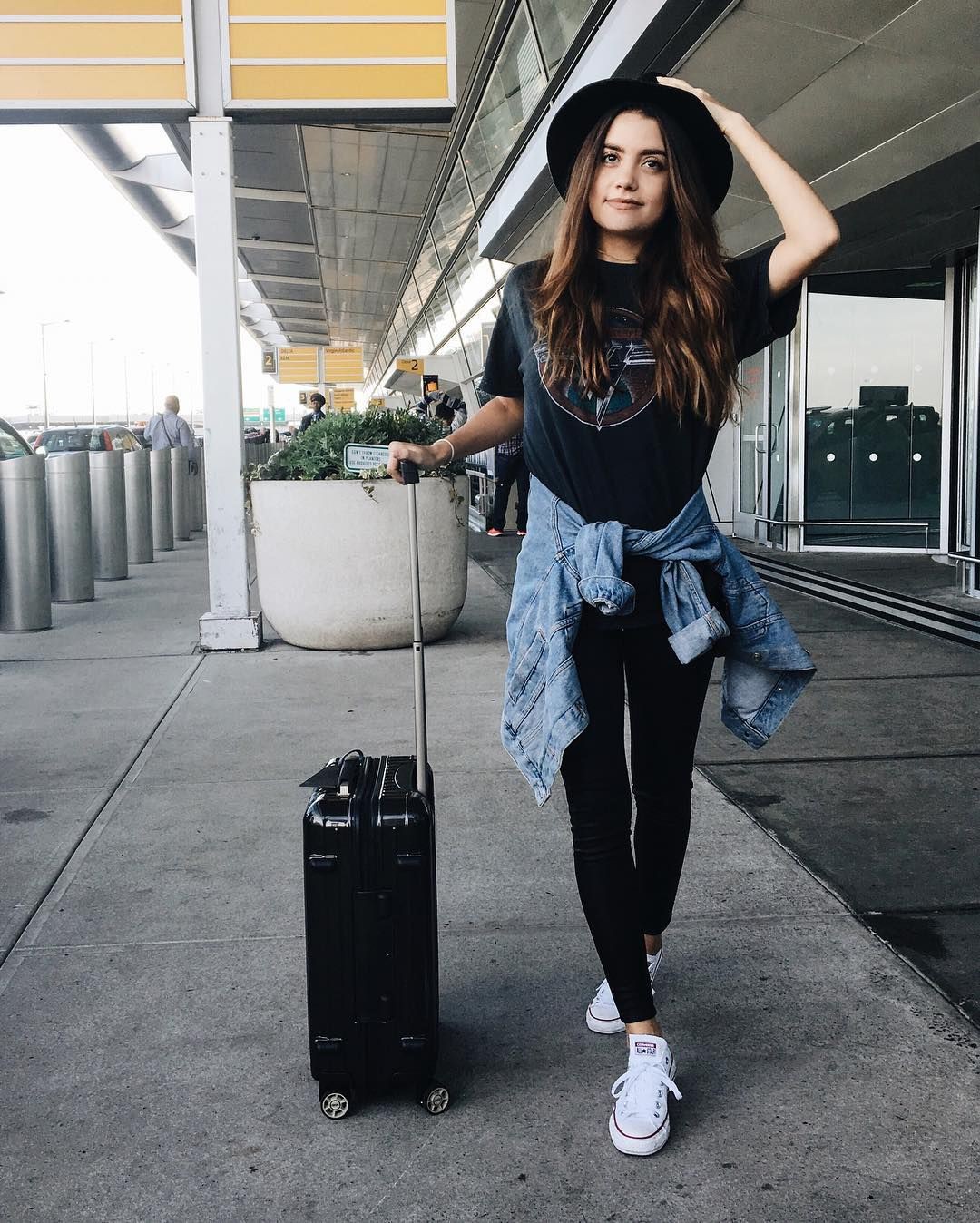 Influencer Inspired Airport Outfits For Travel in 2023 – Vanity Island  Magazine