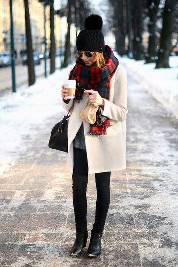 20 Easy Winter Outfits You Will Try …  Simple winter outfits, Winter  fashion outfits, Winter outfit inspiration