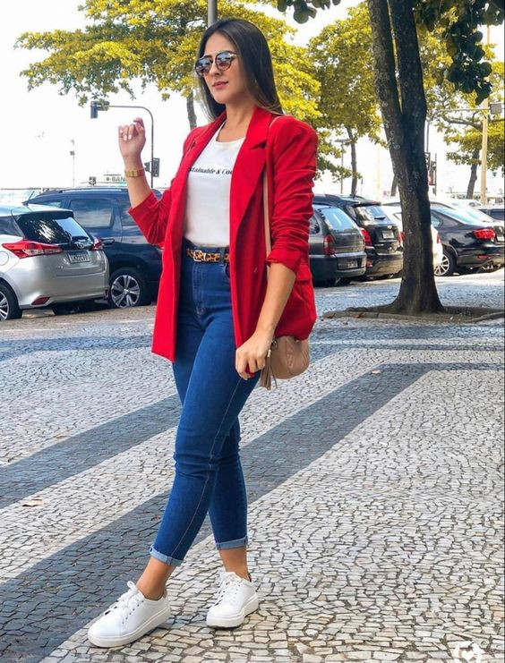 Red Suit Jackets And Tuxedo, Office Fashion Tips With Dark Blue And Navy  Casual Trouser, Outfit Con Blazer Rojo | Casual wear
