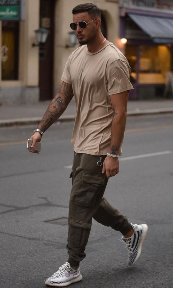 Green Cargo, Men's Joggers Outfits Ideas With Beige T-shirt, Man ...