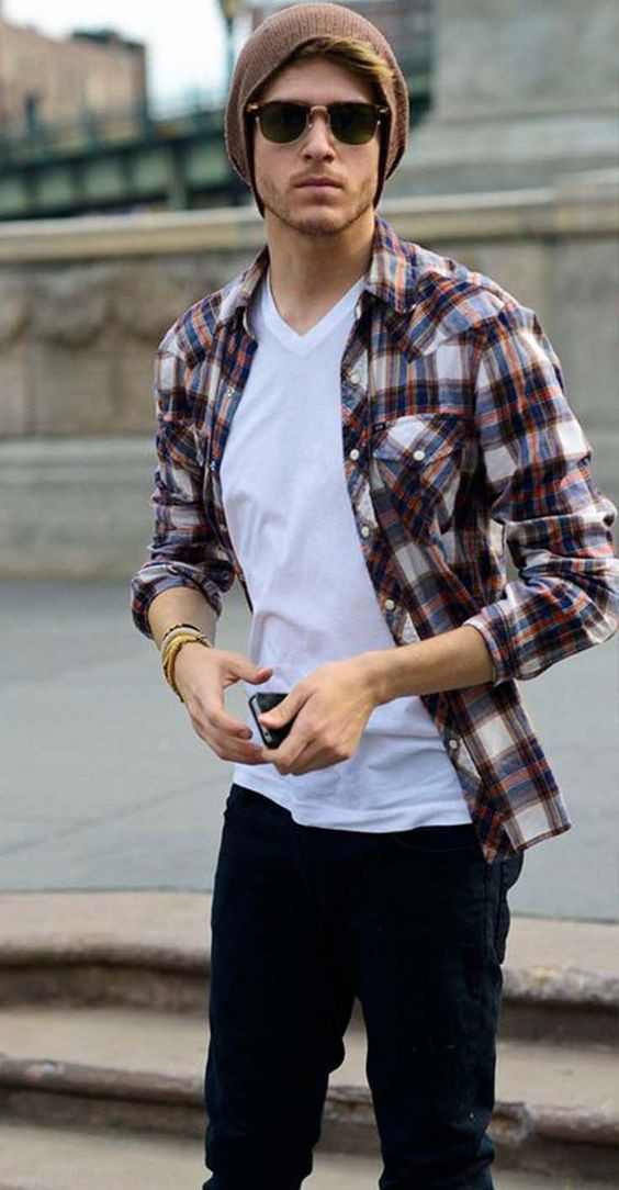 Flannel Shirt Outfit, Flannel Shirt Wardrobe Ideas With Dark Blue And Navy  Casual Trouser, Hipster Men