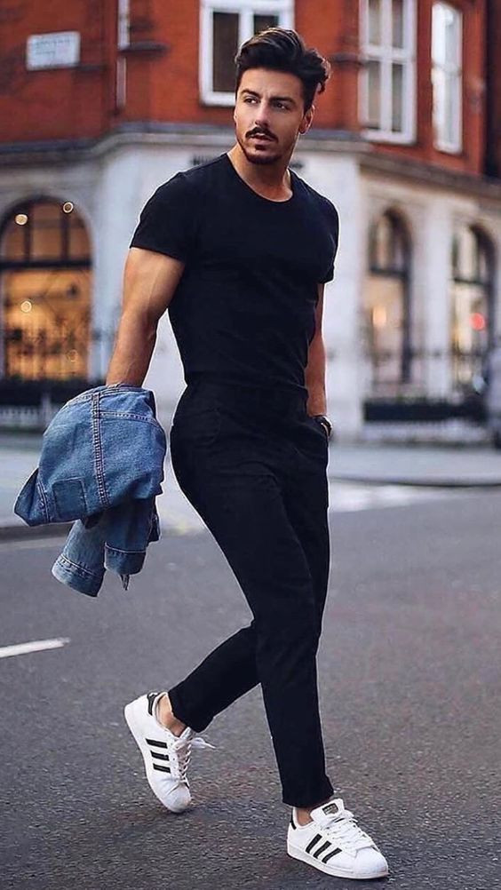 Black Jeans, Men's Fashion Trends With Black T-shirt, Style Vestimentaire  Homme | Men's style
