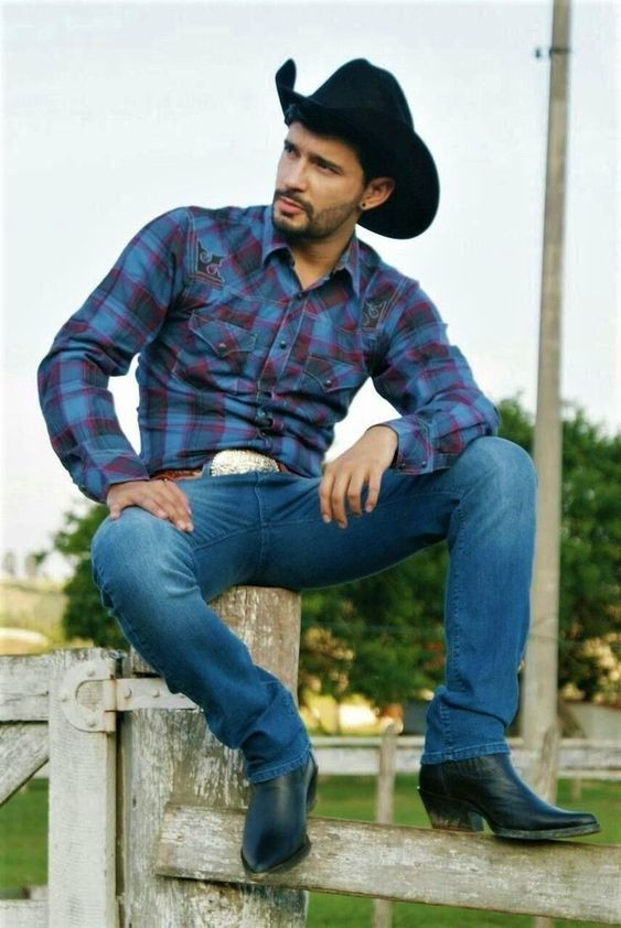 Shirt, Cowboy Clothing Ideas With Dark Blue And Navy Casual Trouser, Guy In Cowboy Boots: 